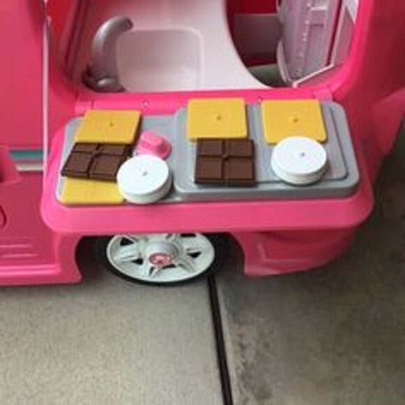 SOLD! Barbie Dream Camper Power Wheels - Picture 12 of 16